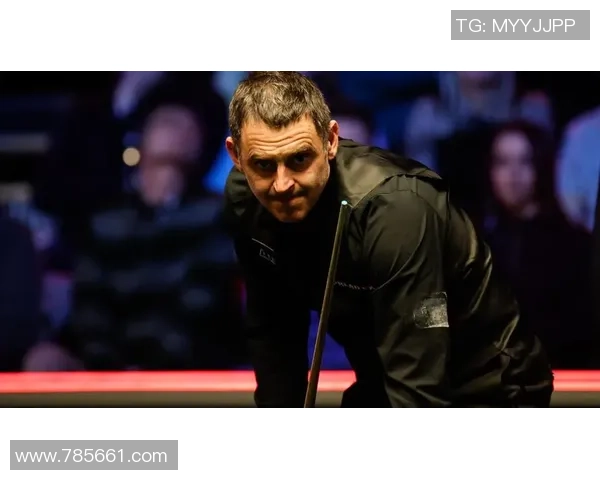 冠中冠经典回忆:小特面临火箭轰出147,后者不动身握手遭戏弄! 冠中冠经典回忆:小特面临火箭轰出147,后者不动身握手遭戏弄!